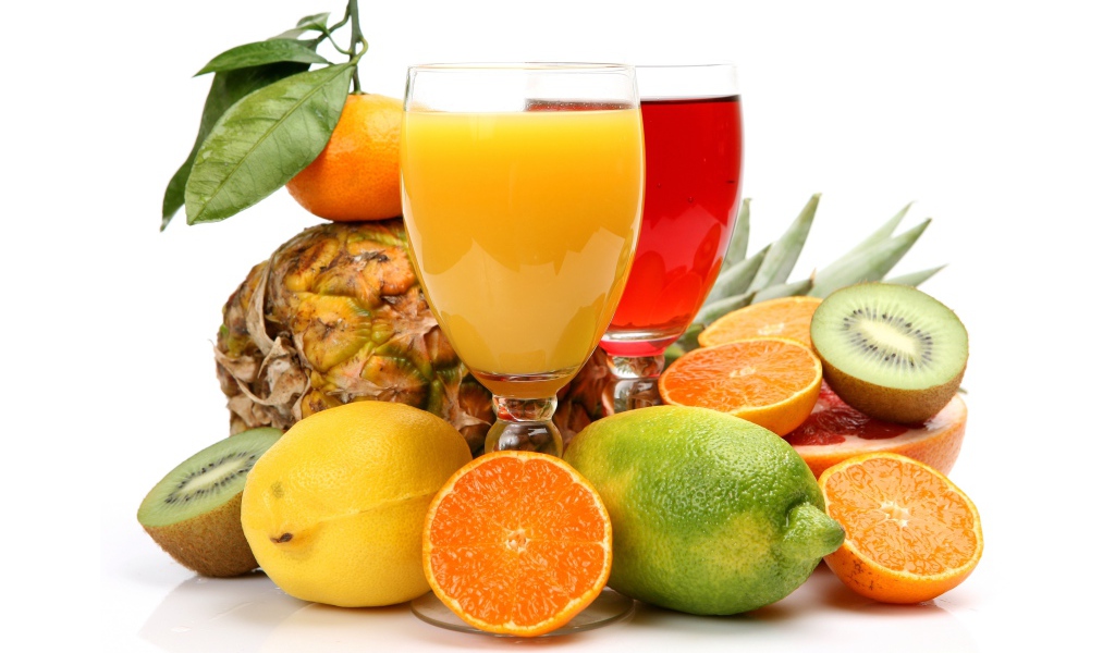 Сок в бокалах