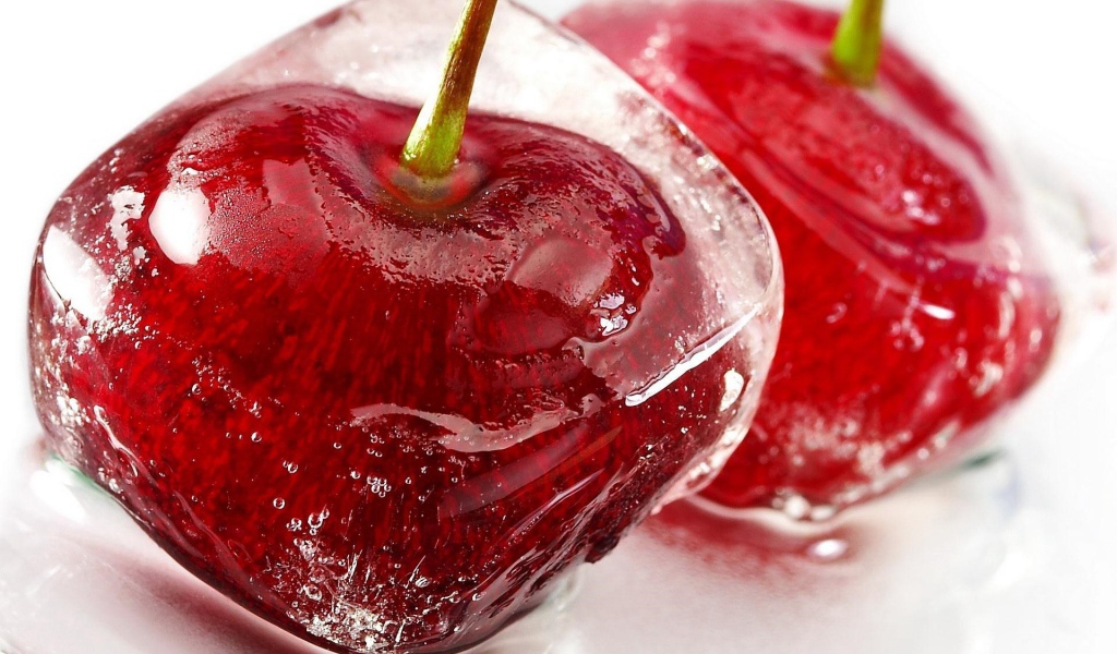 Замороженная вишня