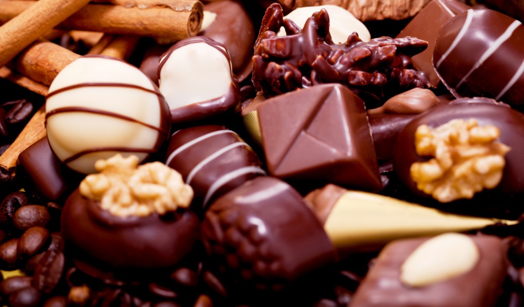 Разнообразные шоколадные конфеты