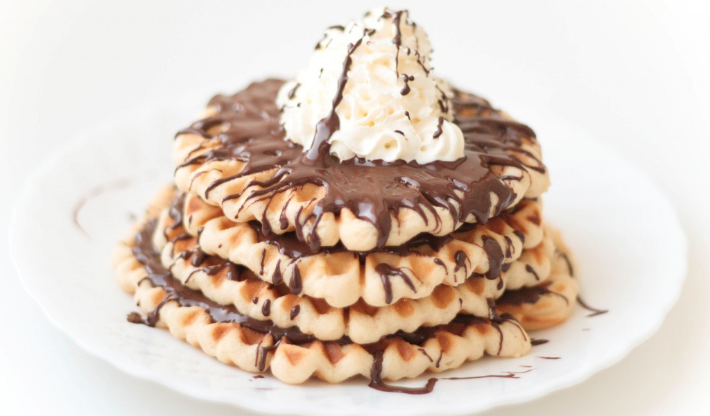 Многослойное пирожное 