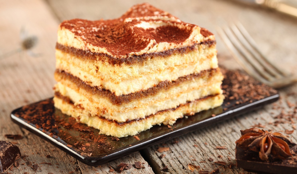 Сдобный торт с кремом