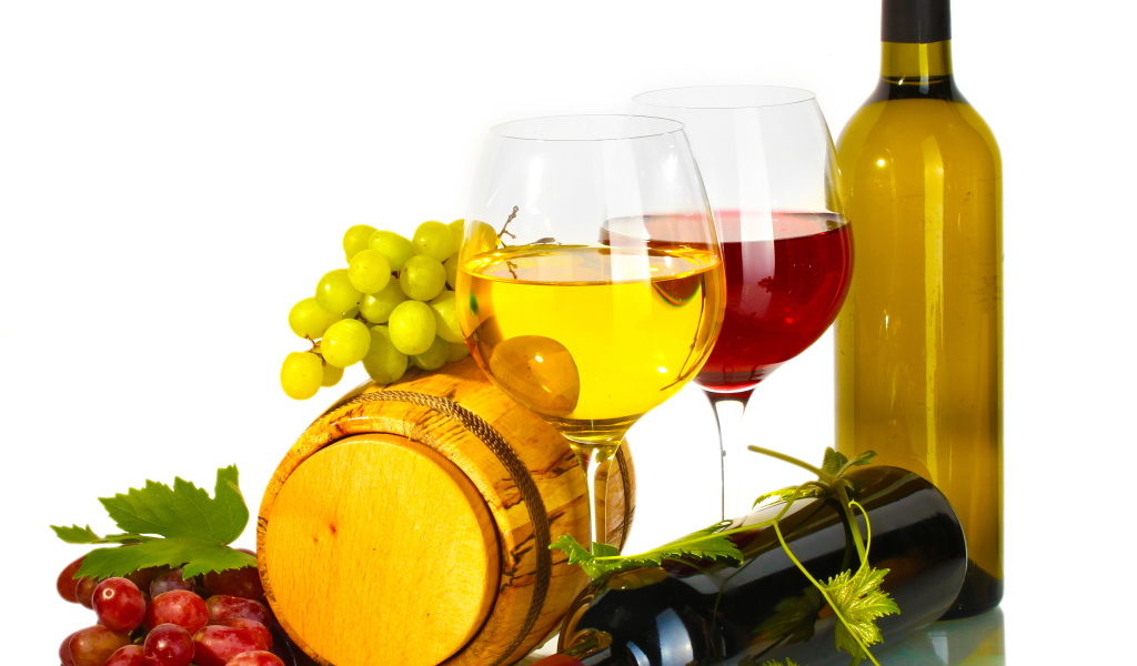 Бокалы с белым и красным вином