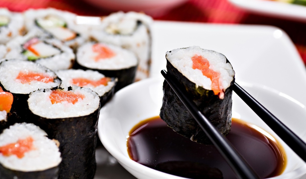 Роллы с семгой