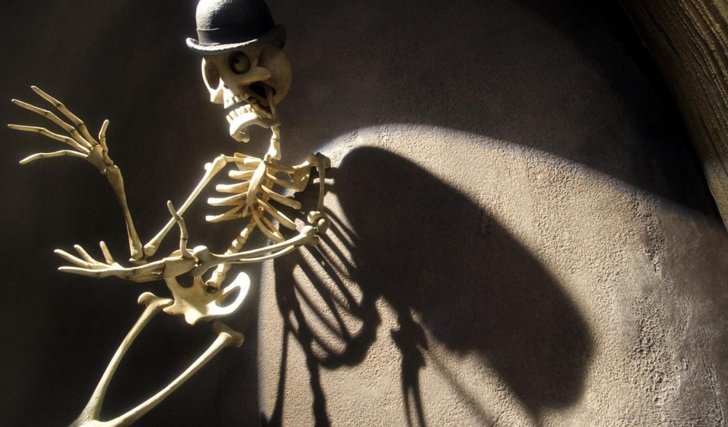 Скелет в шляпе