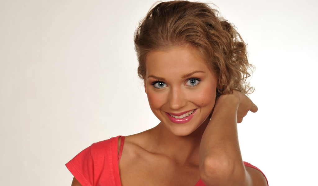 Красивая Кристина Асмус