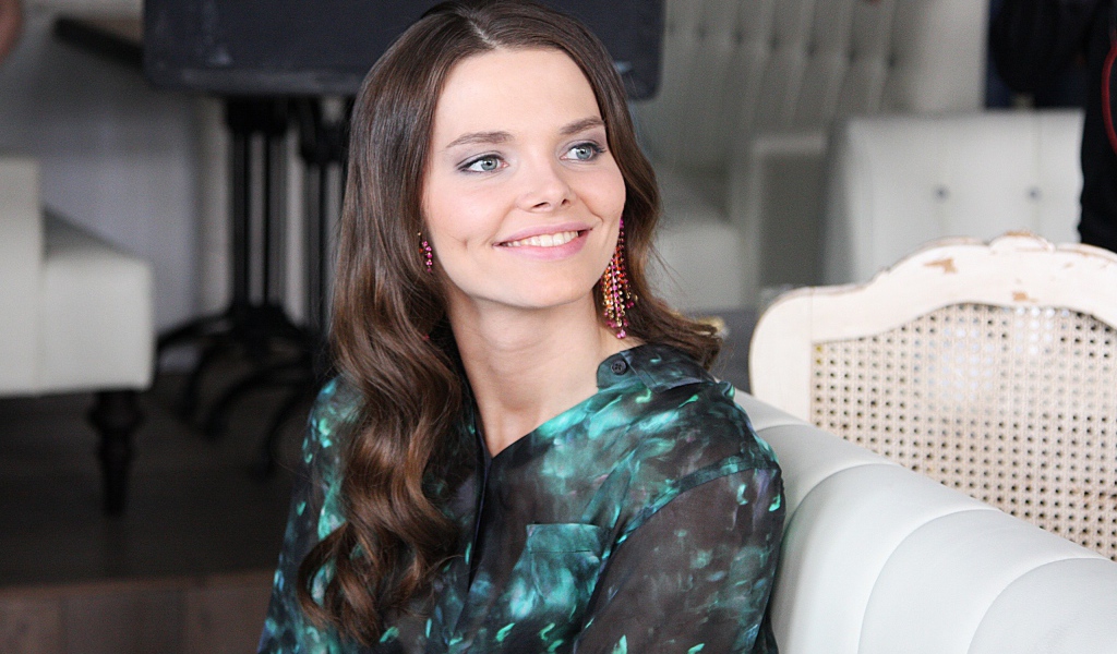 Красивая Елизавета Боярская