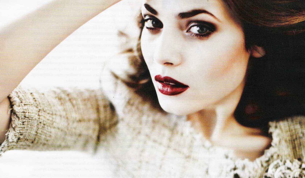 Красивая Юлия Снигирь