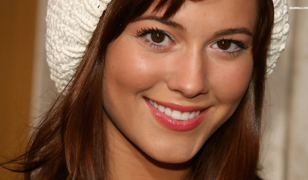 Очаровательная актриса Мэри Элизабет