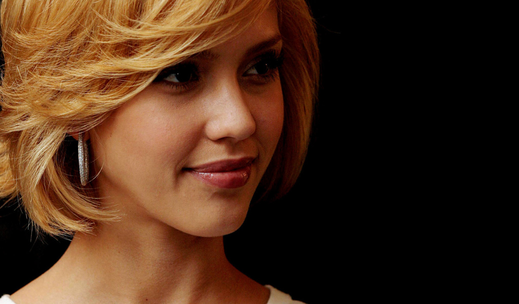 Популярная киноактриса Джессика Альба