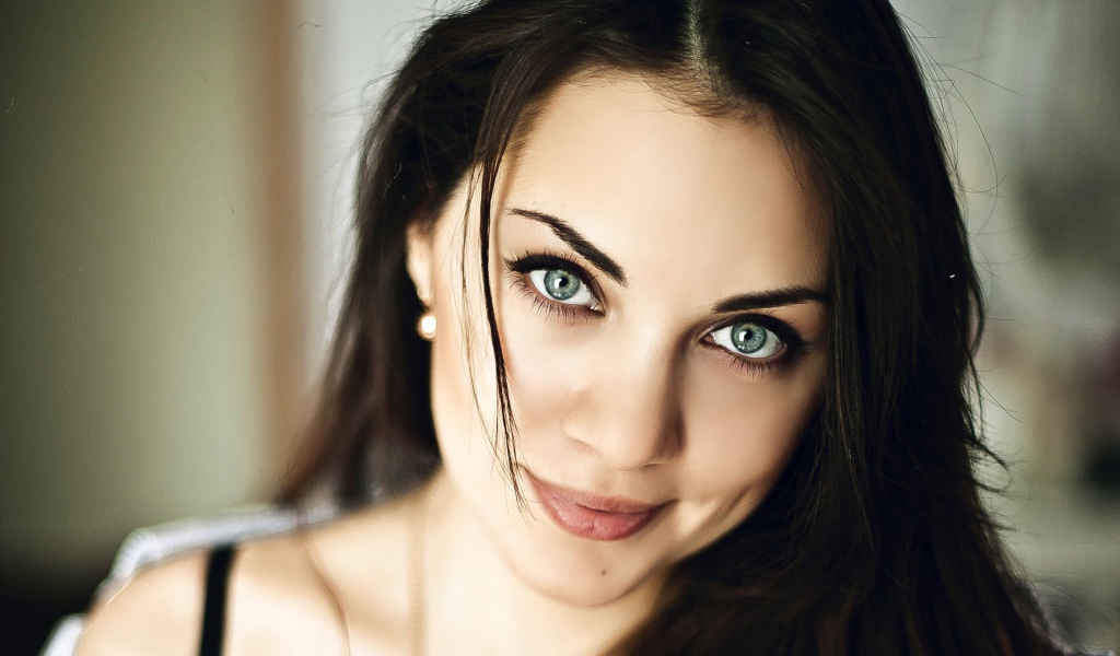 Популярная Настасья Самбурская