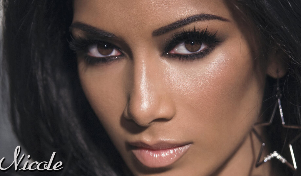 Супермодель Николь Шерзингер