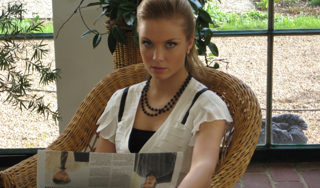 Актриса Татьяна Арнтгольц