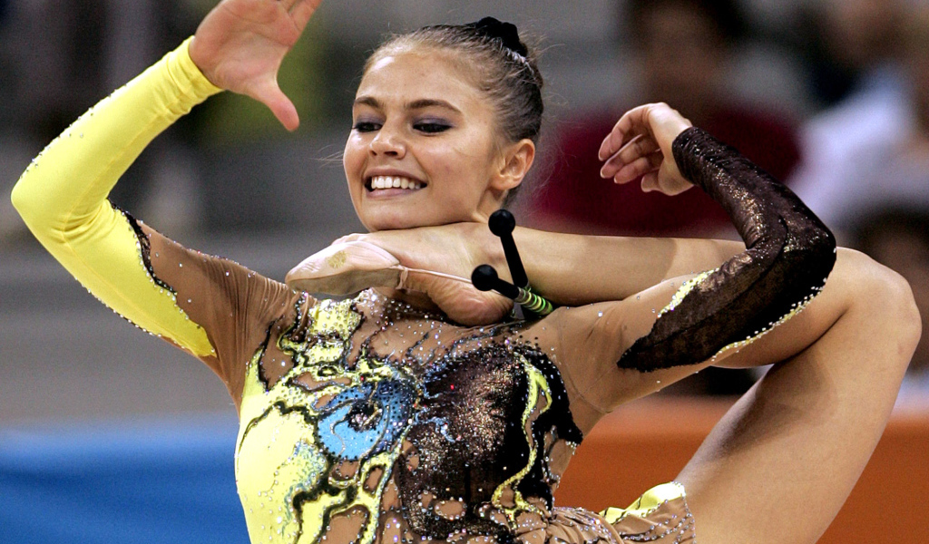 Популярная актриса Алина Кабаева