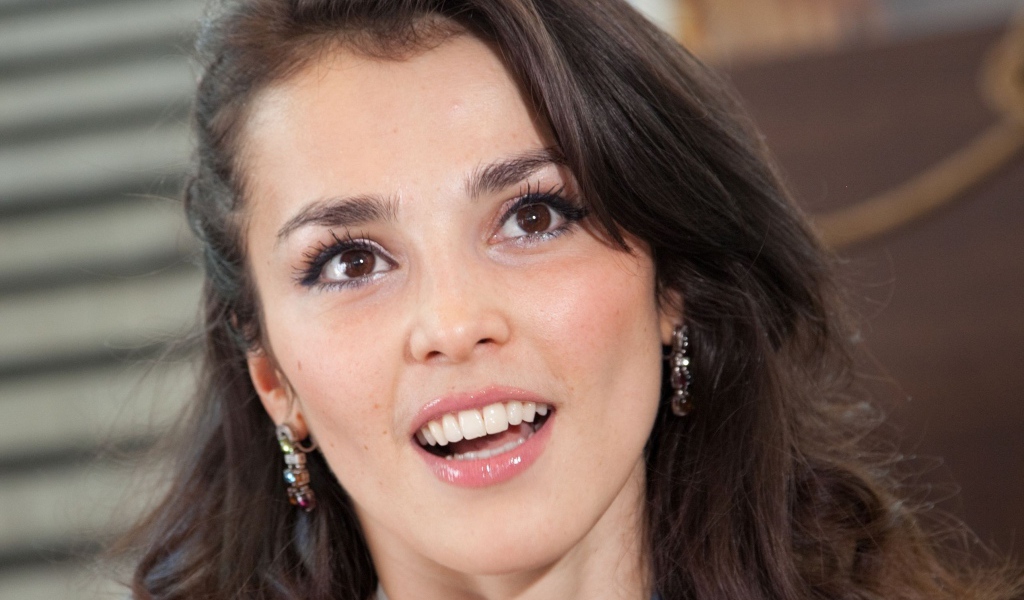 Актриса Сати Казанова