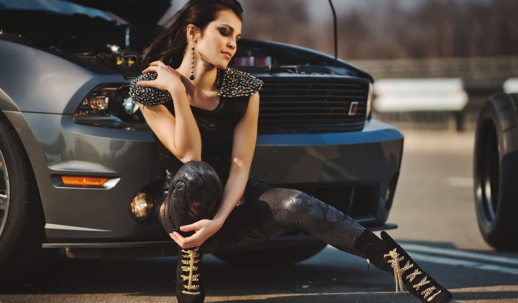 Очаровательная модель Сати Казанова