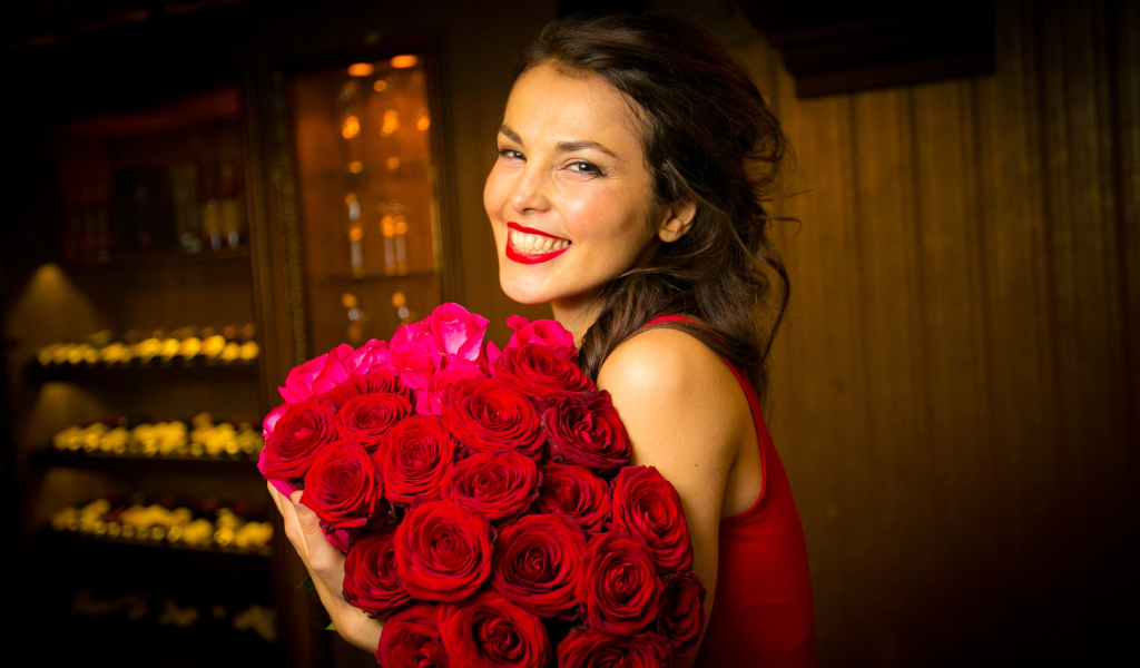 Известная русская певица Сати Казанова