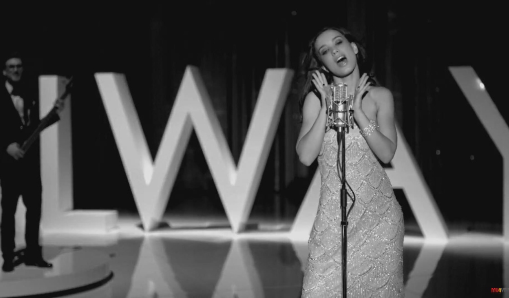 Популярная актриса Виктория Дайненко