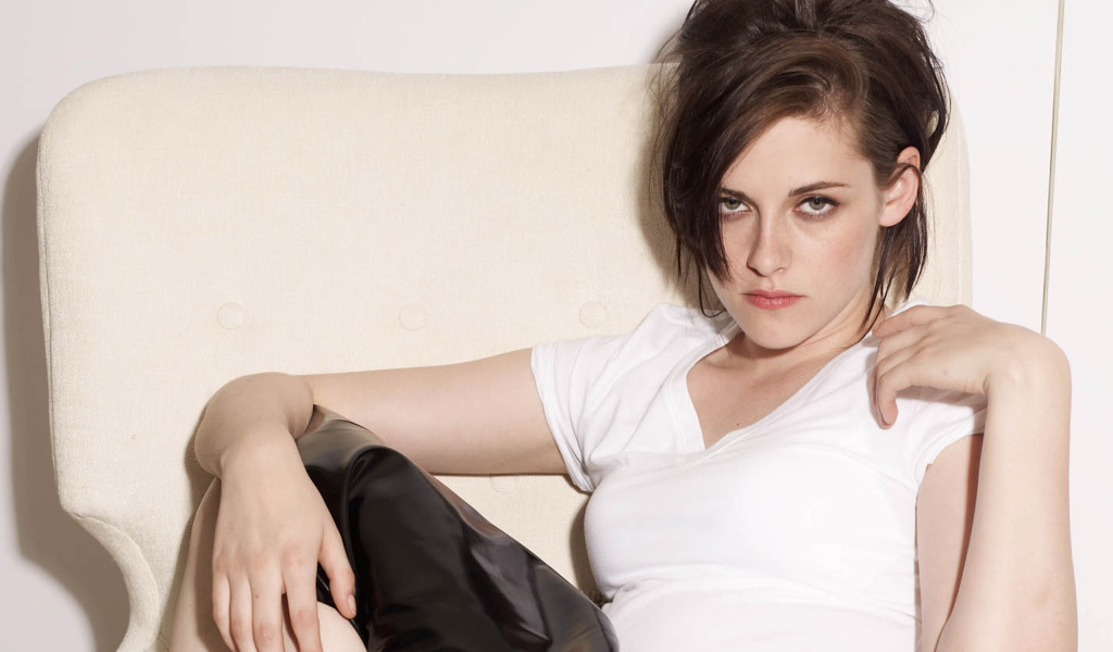 Популярная супермодель Кристен Стюарт