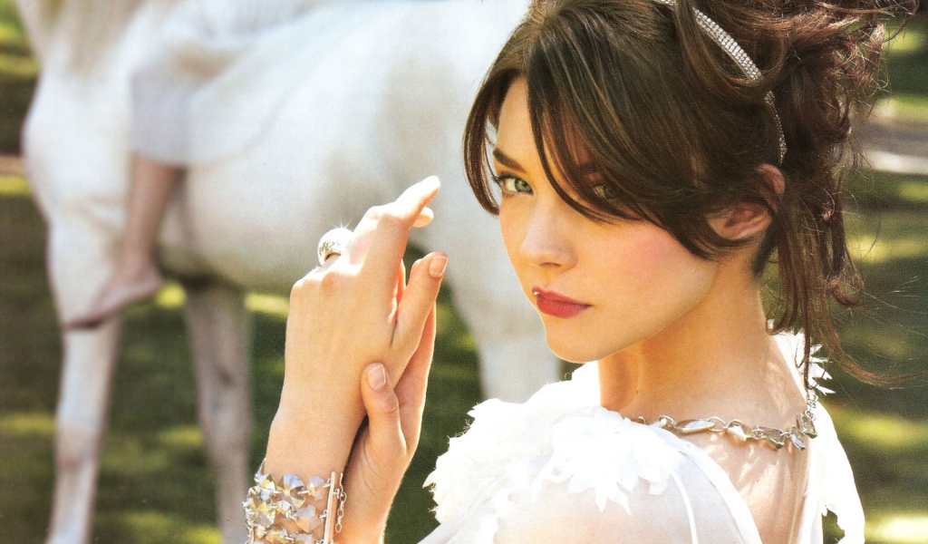 Суперзвезда Натали Дормер