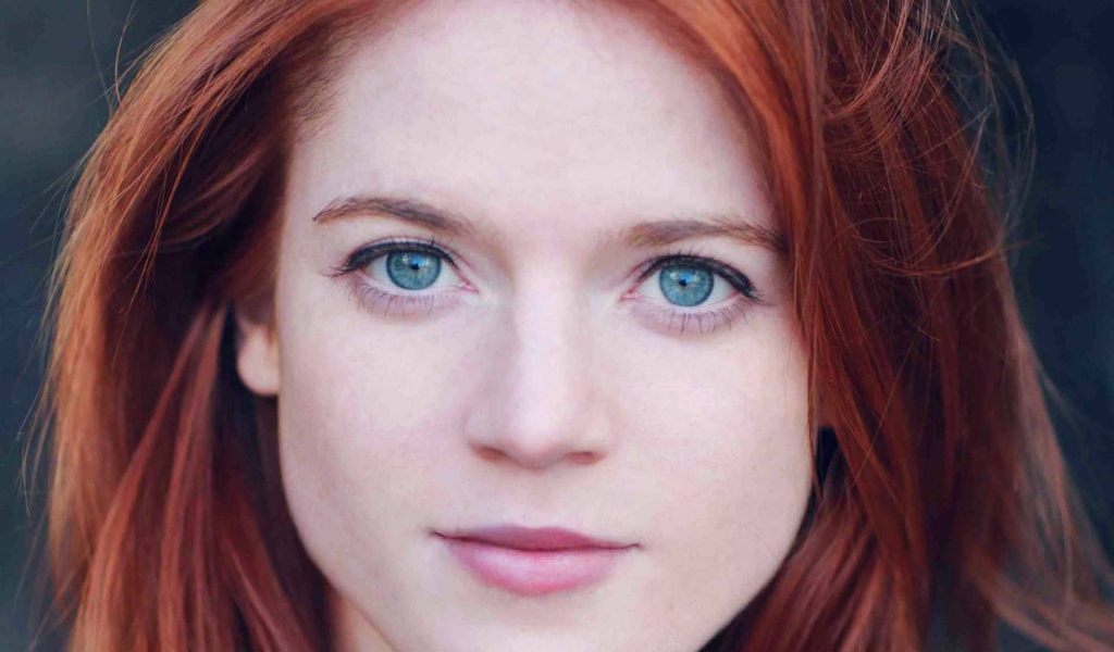 Популярная актриса Роуз Лесли