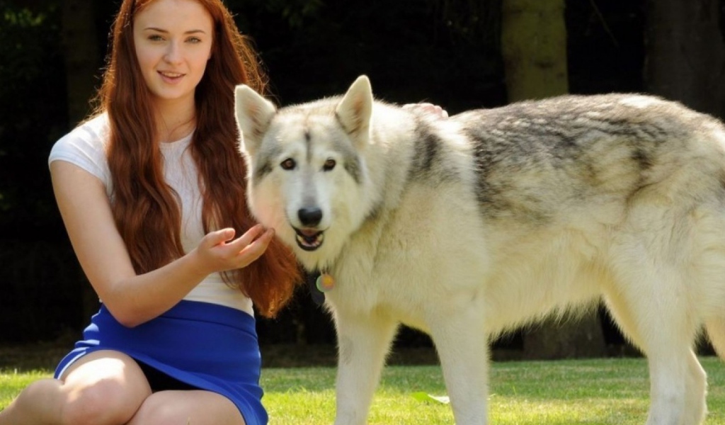 Прекрасная актриса Софи Тернер