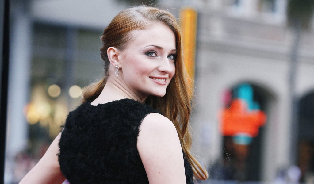 Известная модель Софи Тернер