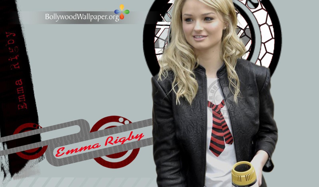 Популярная Эмма Ригби