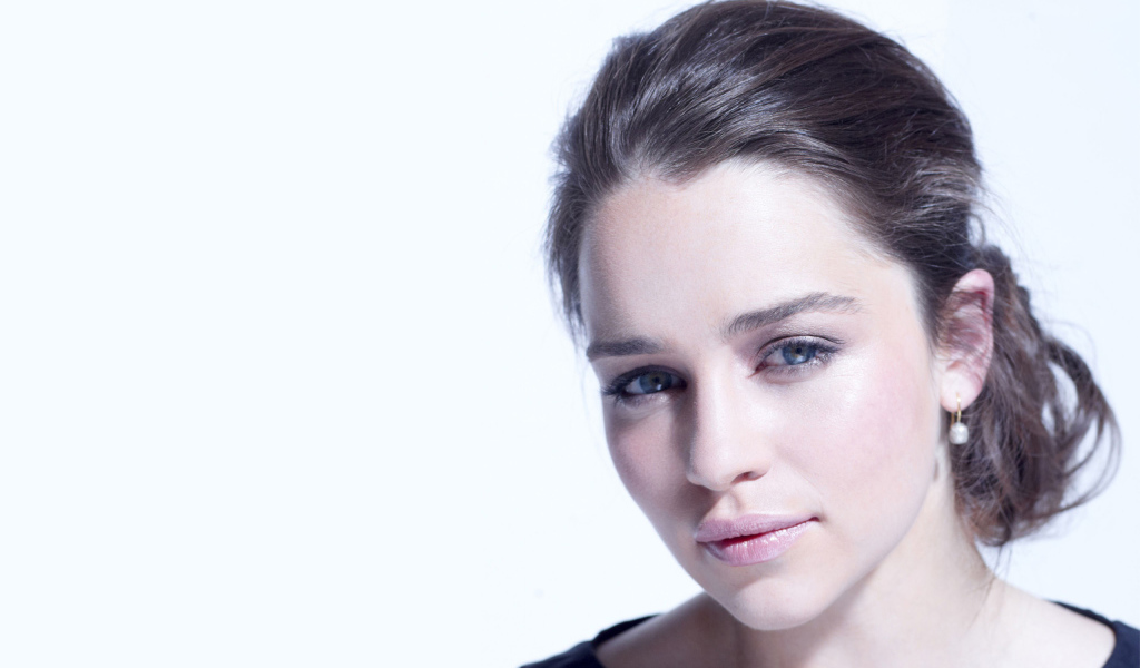 Супермодель Эмилия Кларк