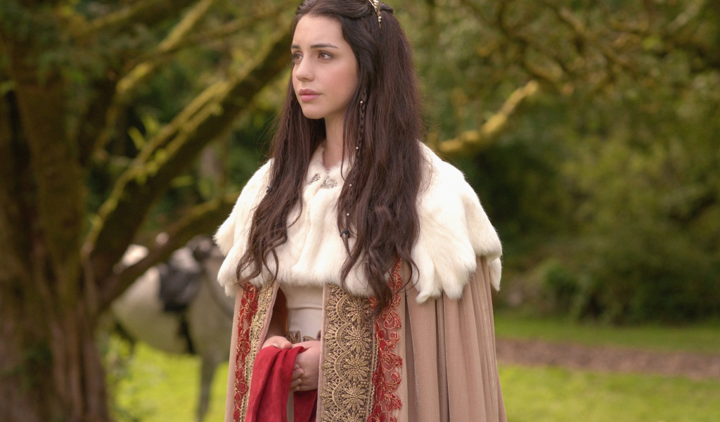 Красивая Аделаида Кэйн