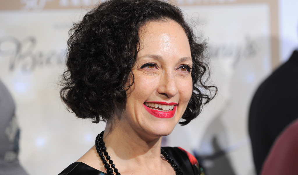 Популярная Биби Ньювирт