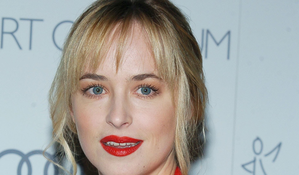 Известная модель Дакота Джонсон