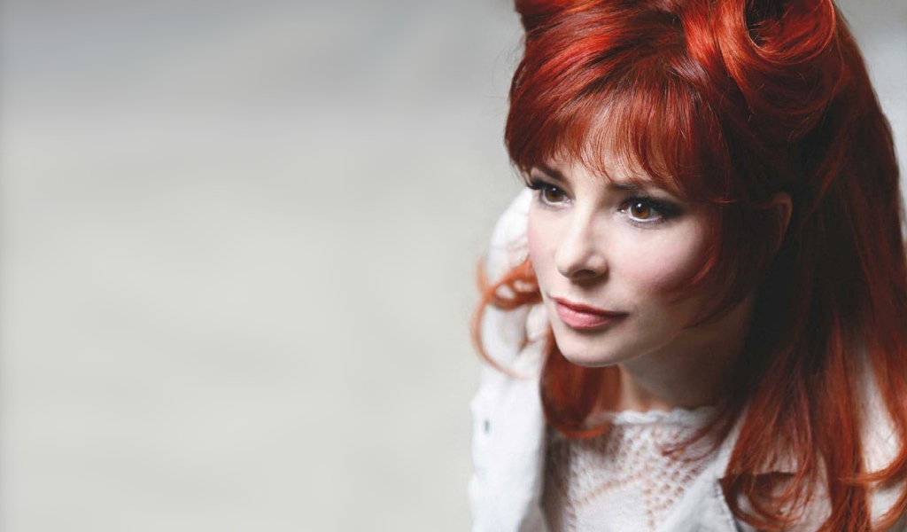 Популярная актриса Милен Фармер