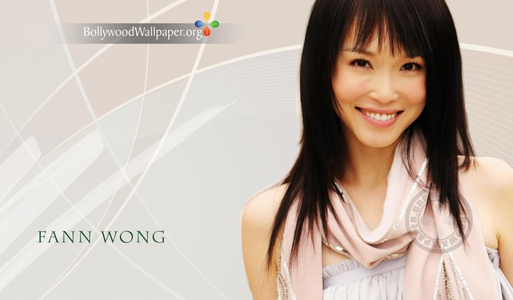 Популярная актриса Фэнн Вонг