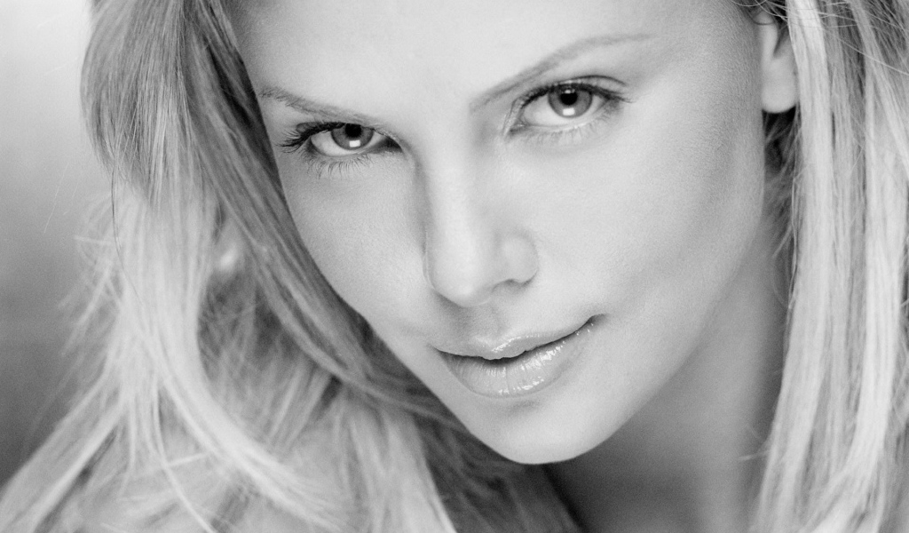 Шарлиз Терон