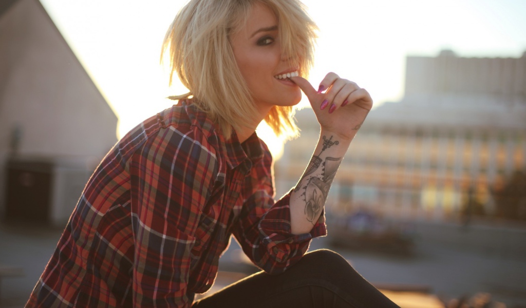 Девушка на закате