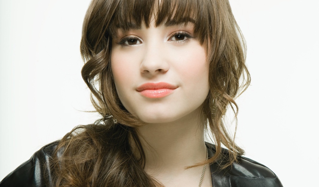 Модель Деми Ловато