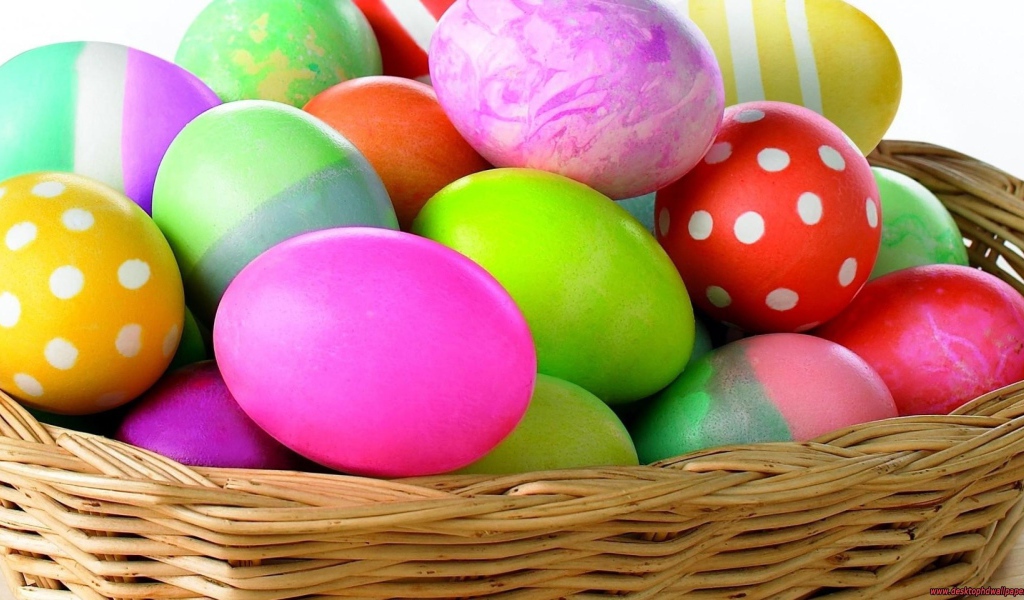 Разноцветные яйца на пасху