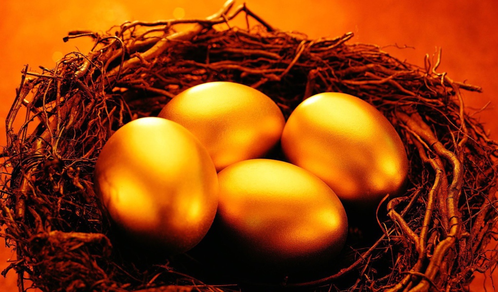 Золотые яйца на Пасху