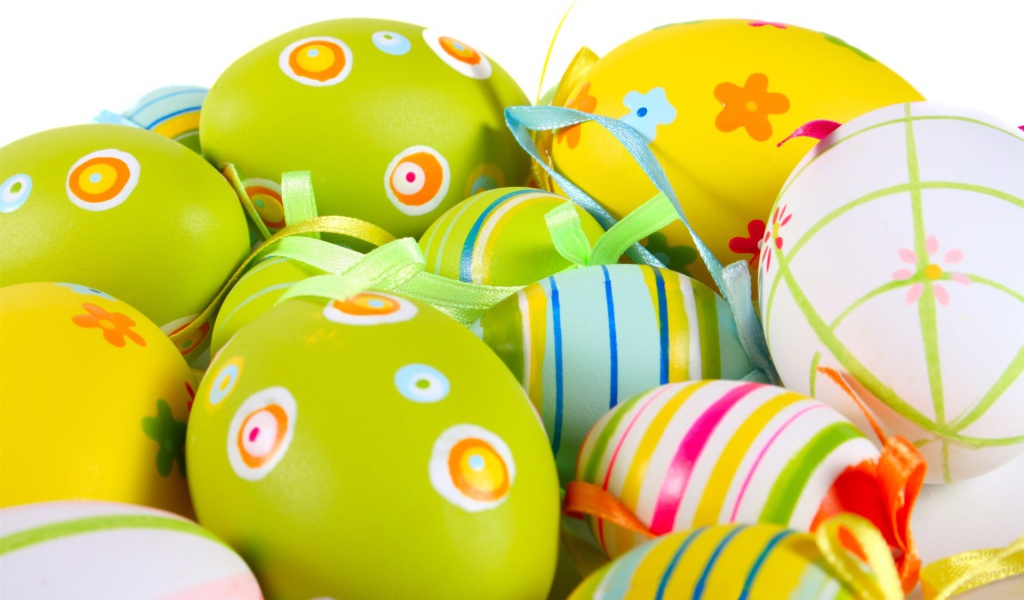 Раскрашенные яйца на Пасху