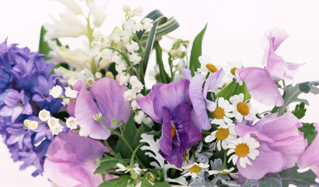 Цветочная композиция на 8 марта