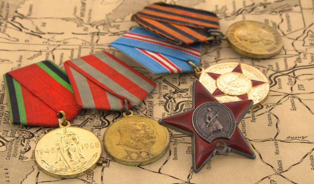 Медали и ордена в День Победы 9 мая