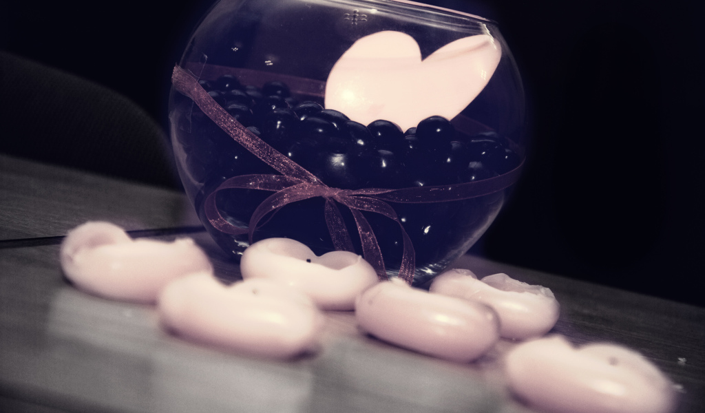 Сердце в чаше на День Влюбленных 14 февраля