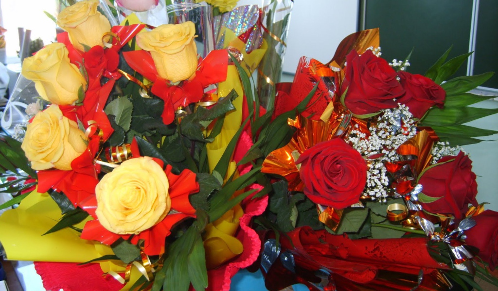 Букеты в классе на День знаний 1 сентября