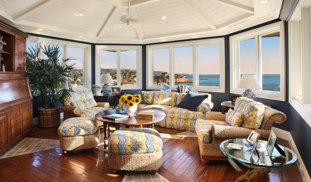 Комната с видом на море