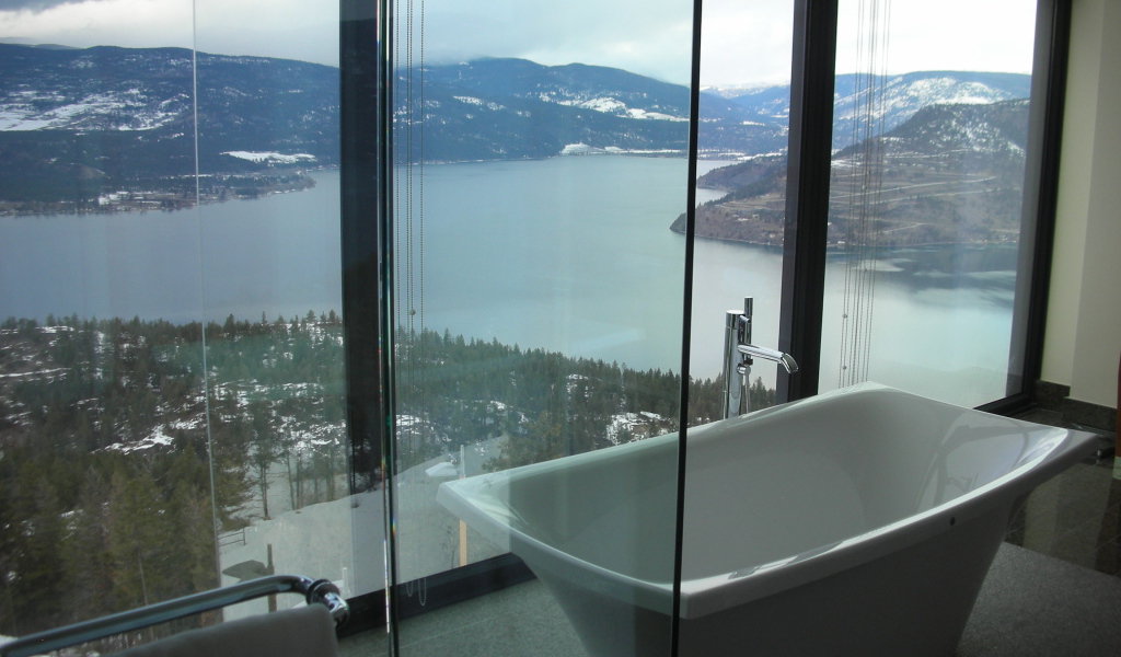 Застеклённая ванна