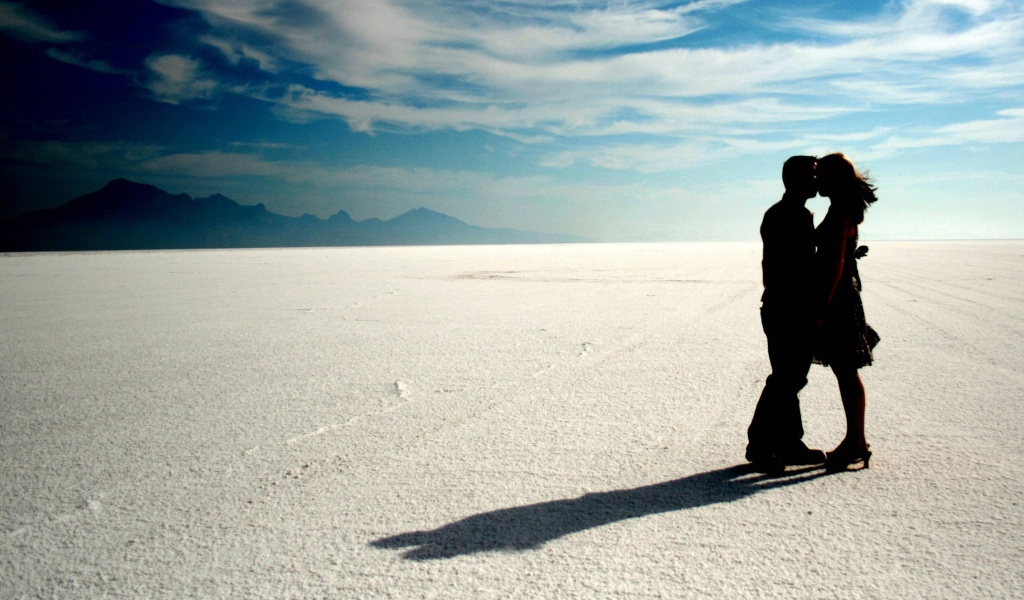 Поцелуй на пляже