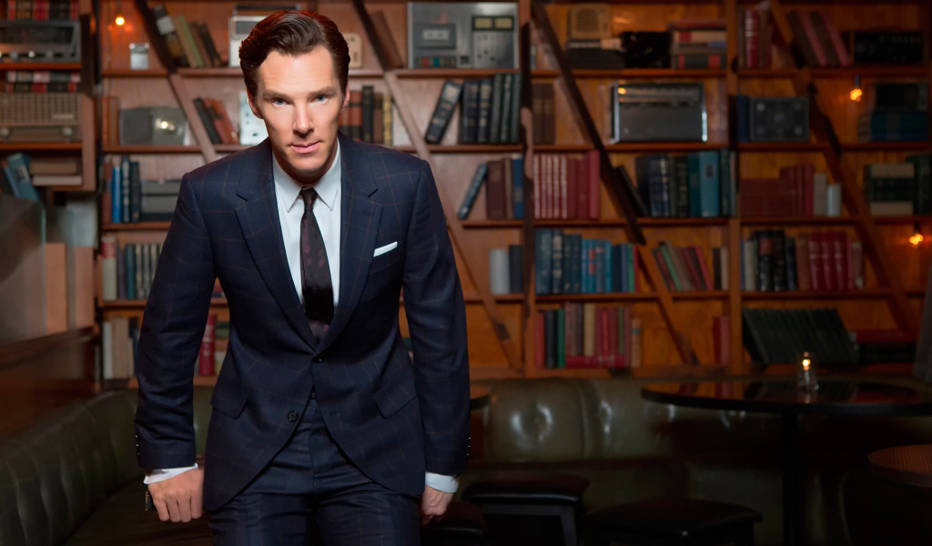 Мужчина в библиотеке