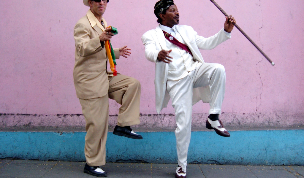 Танцуют степ