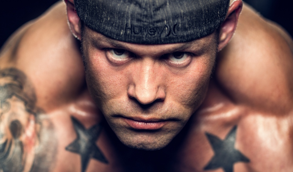 Суровый взгляд бойца