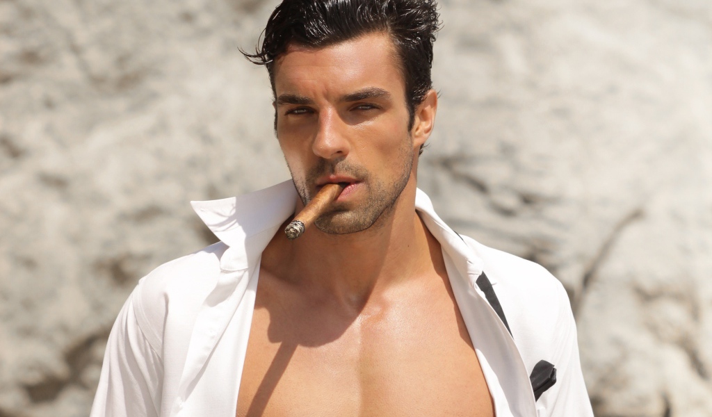 Парень с сигарой